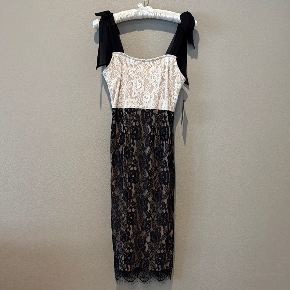 Lulus Lace Midi Dress